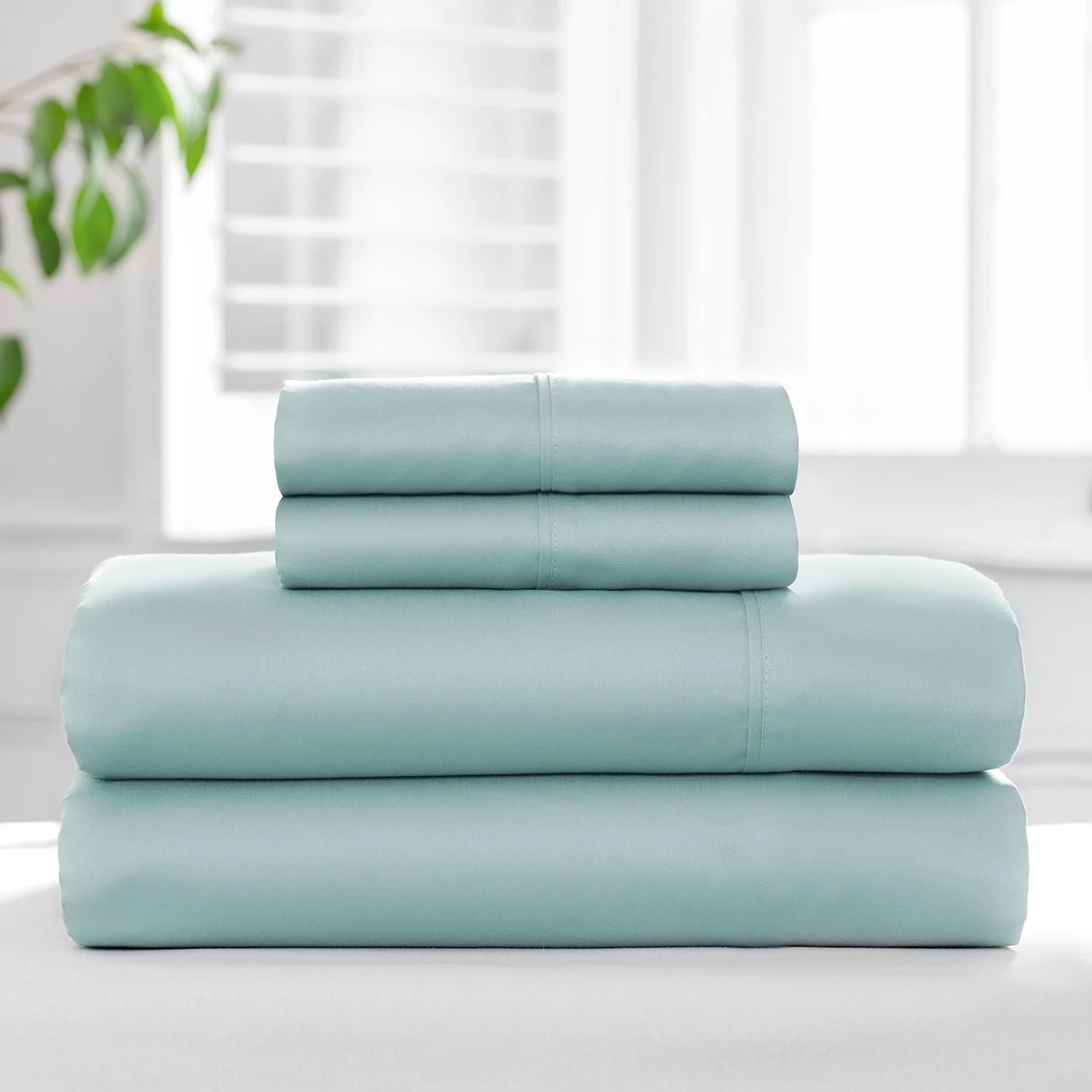 Member's Mark 450-Thread-Count Solid Sheet Set (Assorted Colors and Sizes)