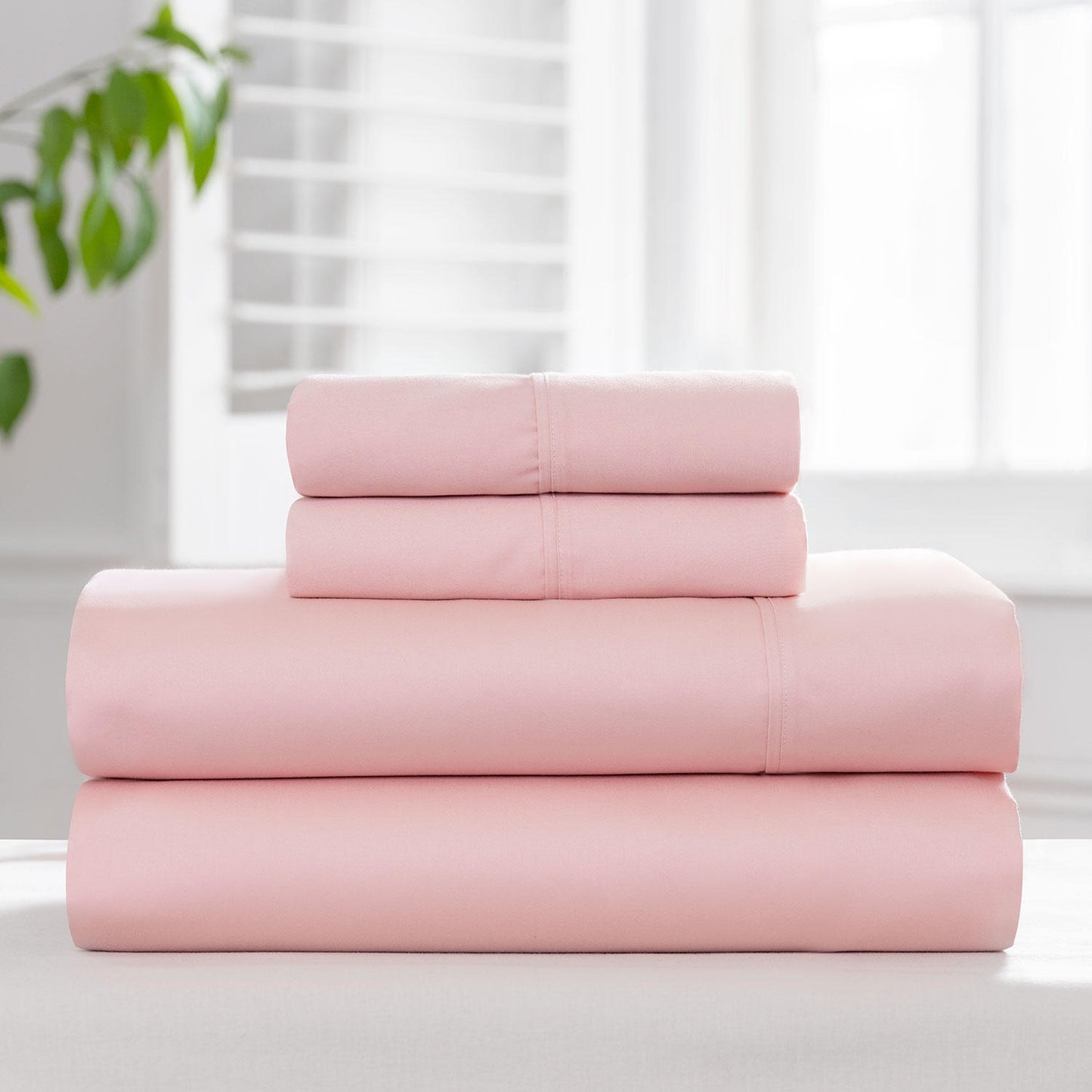 Member's Mark 450-Thread-Count Solid Sheet Set (Assorted Colors and Sizes)